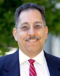 Headshot of Richard Figueroa